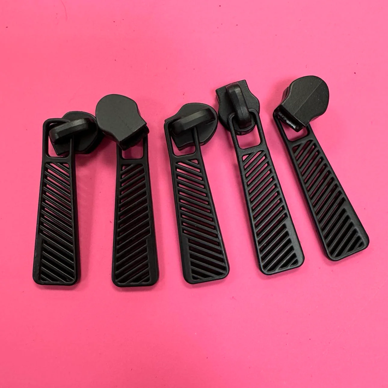 Zipper Pulls - Pack of 5 Non-Lock Pulls | Pick Your Color - Image 3