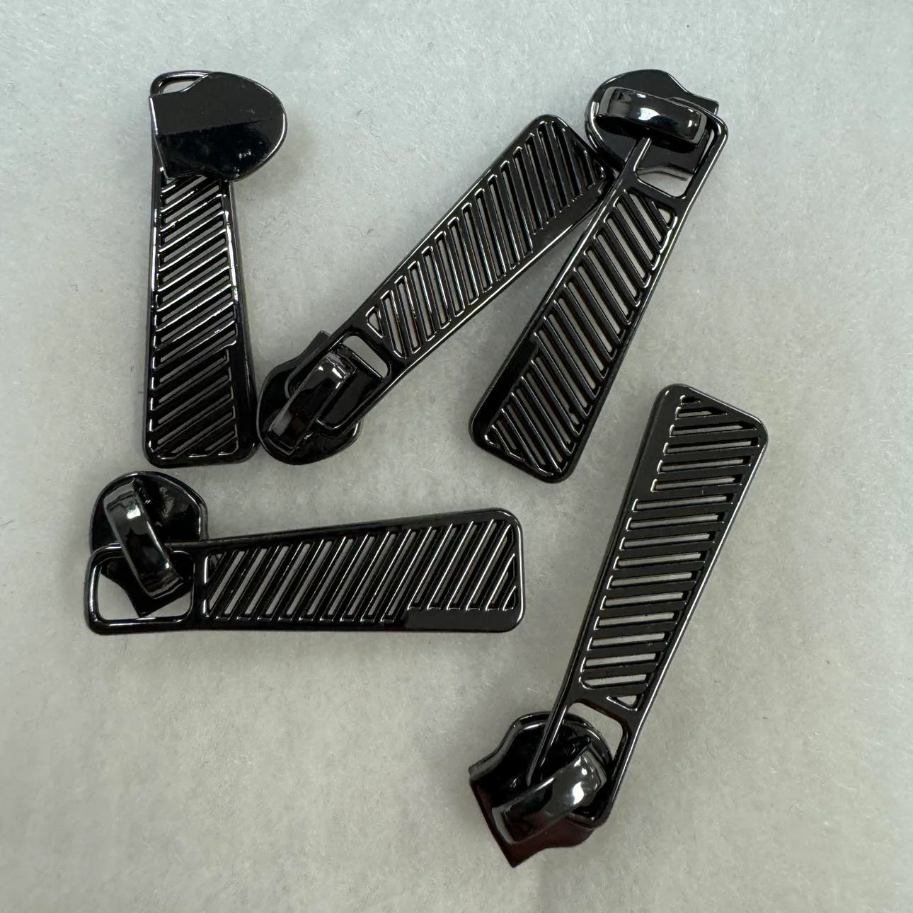 Zipper Pulls - Pack of 5 Non-Lock Pulls | Pick Your Color - Image 4