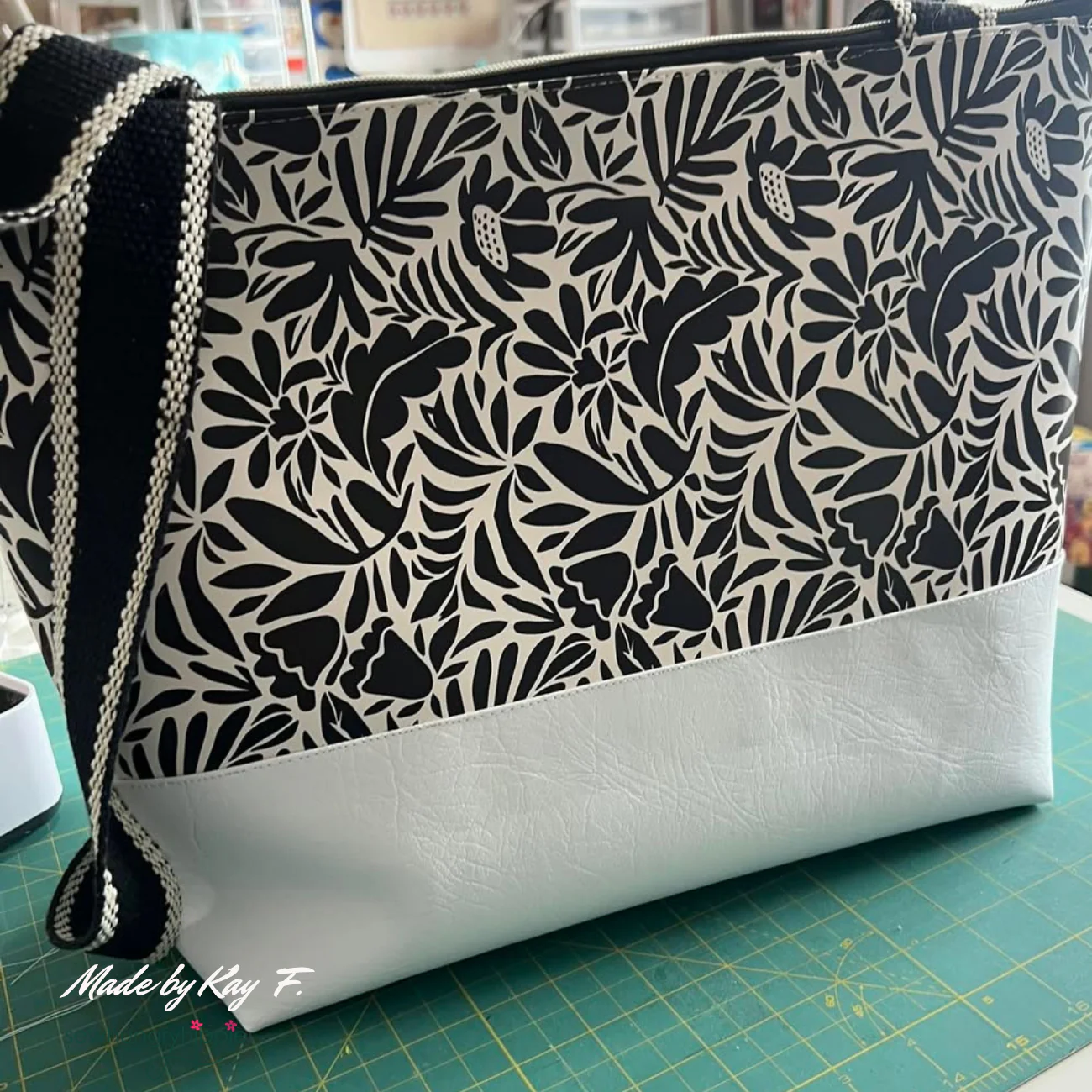 Black and Cream Floral Vinyl - Image 8