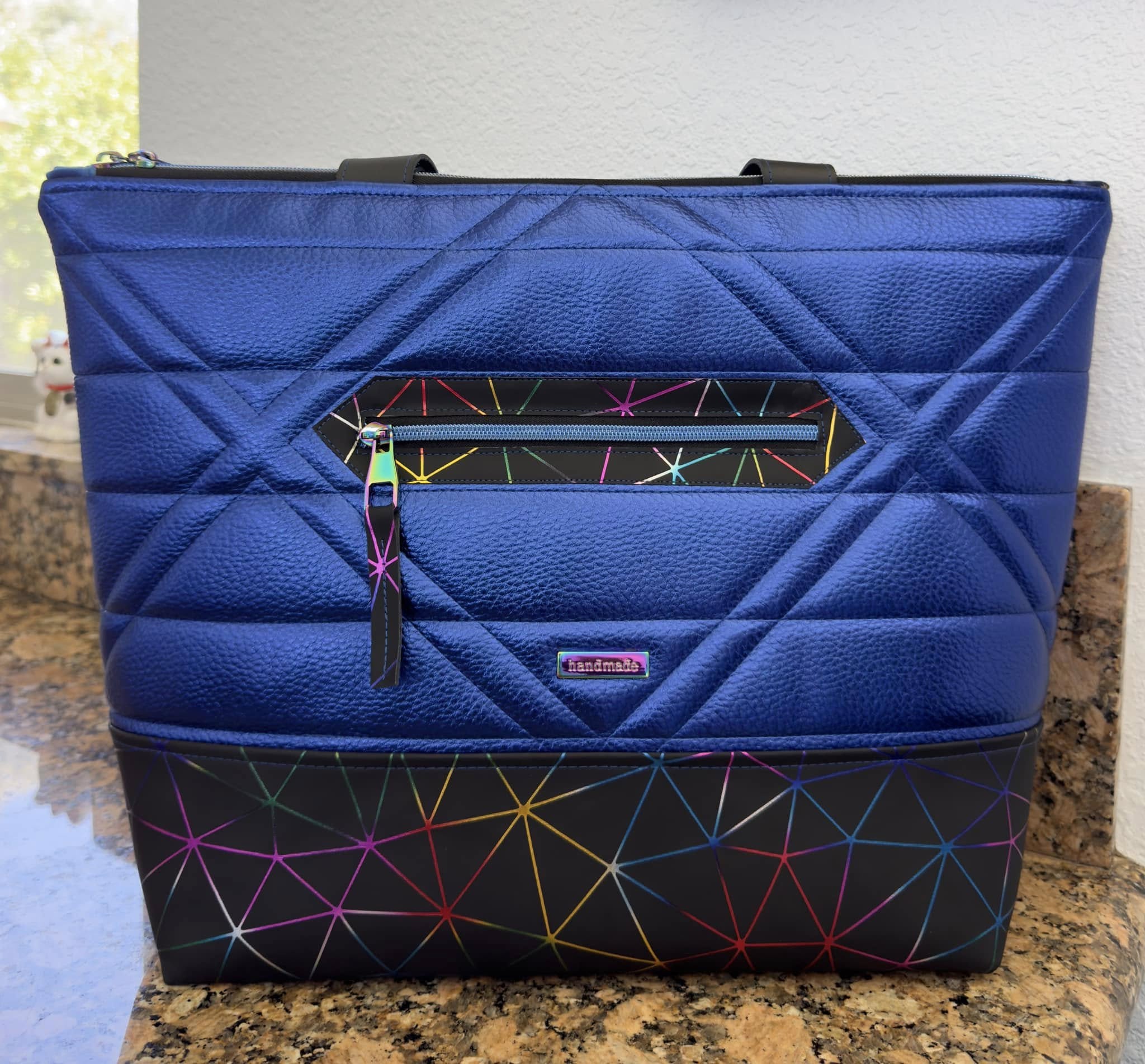 Rainbow Geometric Vinyl Black - Image 6